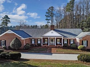 10 Country Club Dr, Siler City, NC 27344