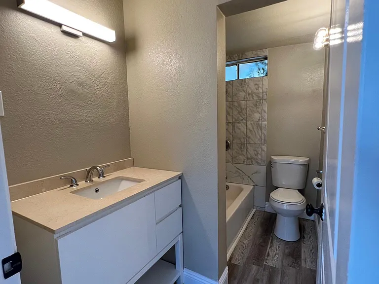 4045 Temple City Blvd — Photo 17