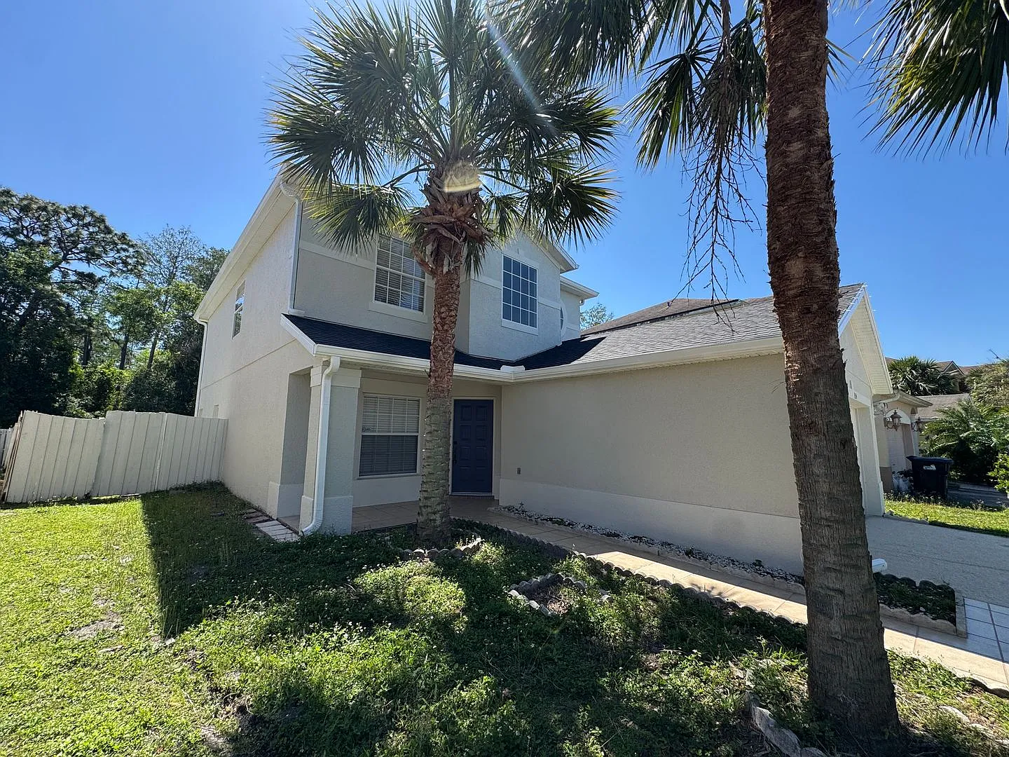 Oversized 3br / 2.5ba Home For Rent — Photo 2