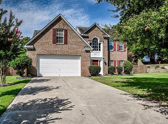 2nd image of 107 Umberly Ct
