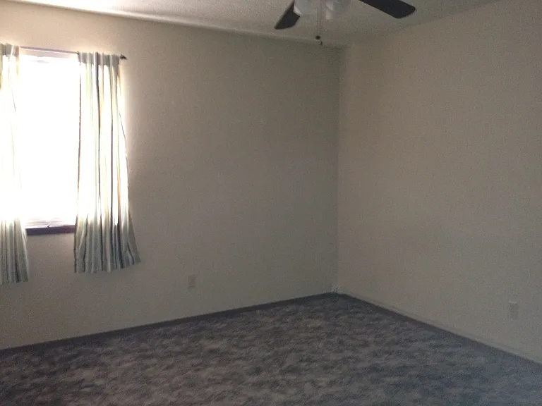 1412 E 4th Ave — Photo 14