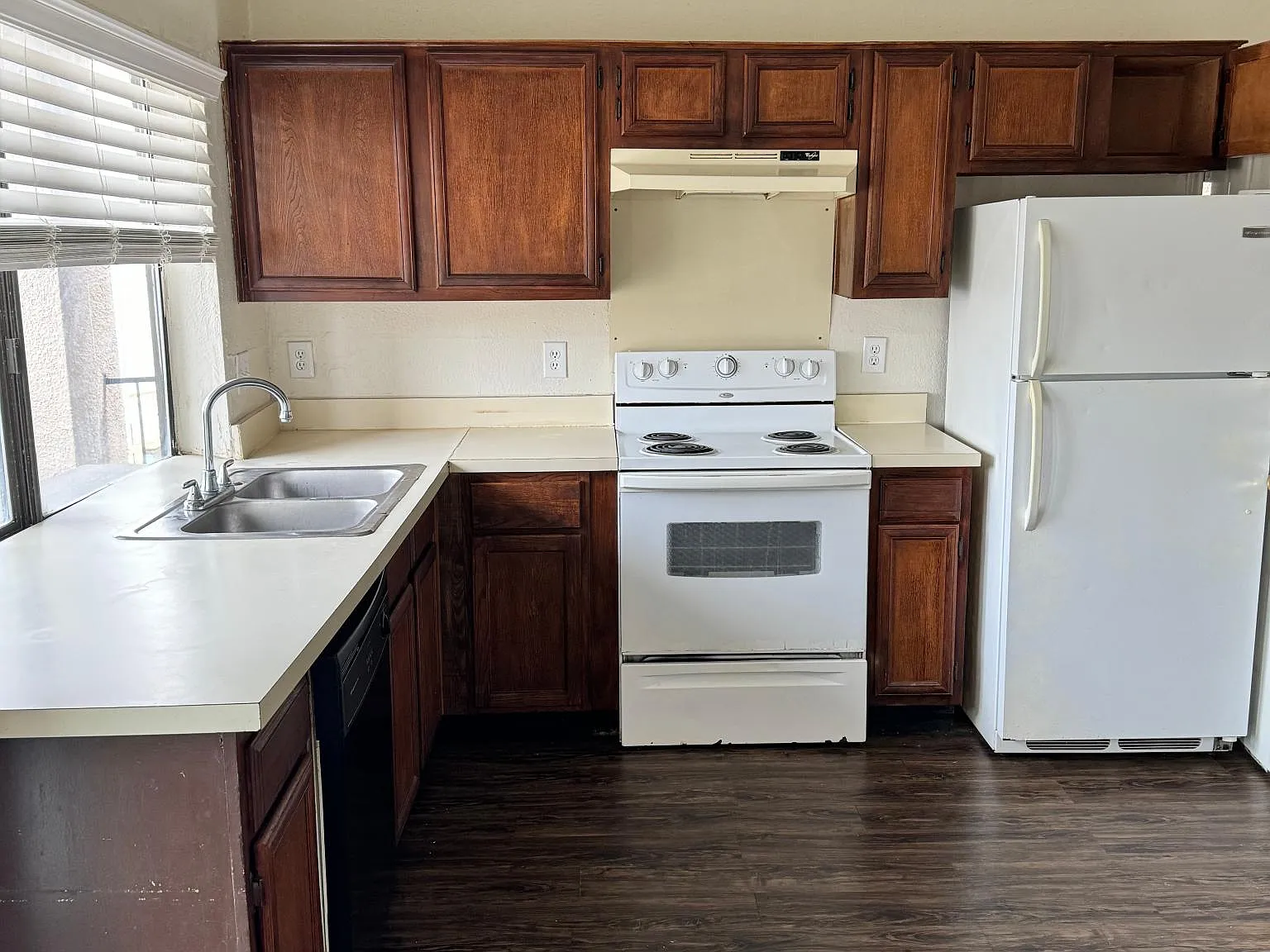 4218 Bass Pro Dr — Photo 2