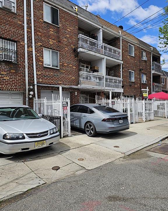 1st image of 5824 Van Cleef Street