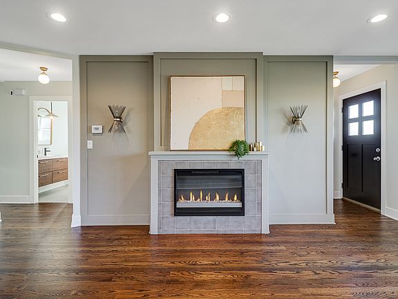 2nd image of 7347 N Nora Ave