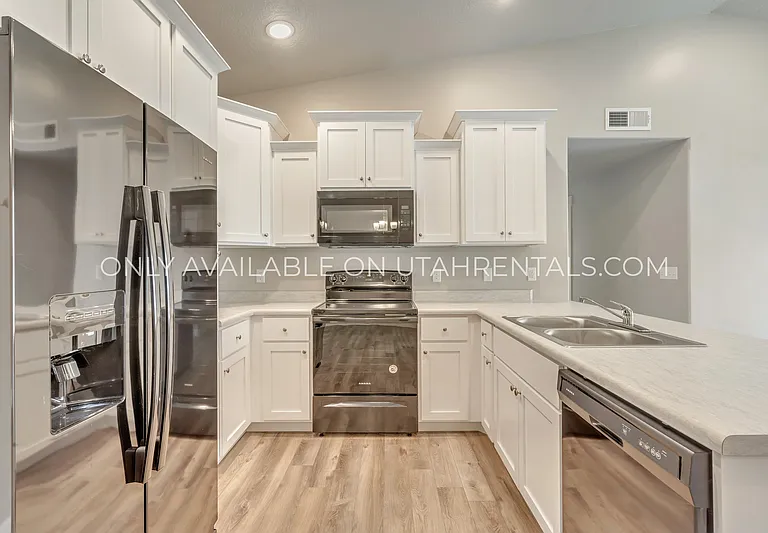 1128 S 820 E #5301 — Photo 2