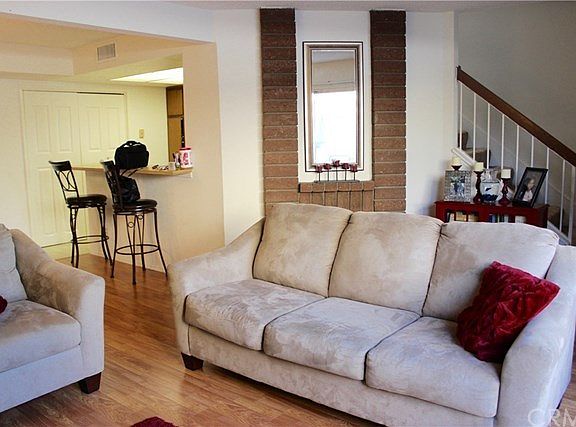 5th image of 917 Sandpiper St