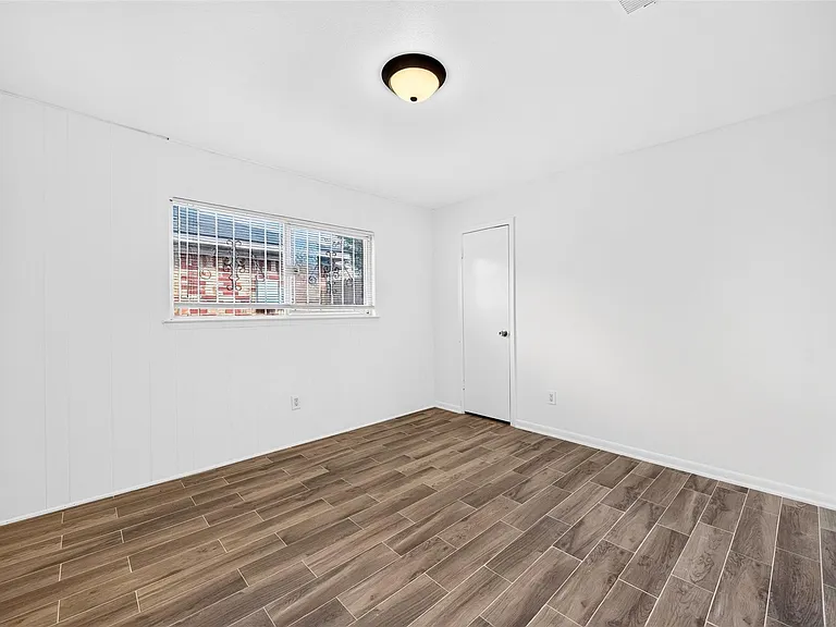 11239 Carvel Ln — Photo 25