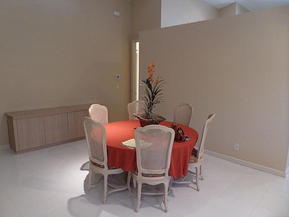 3rd image of 4406 Kensington Park Way