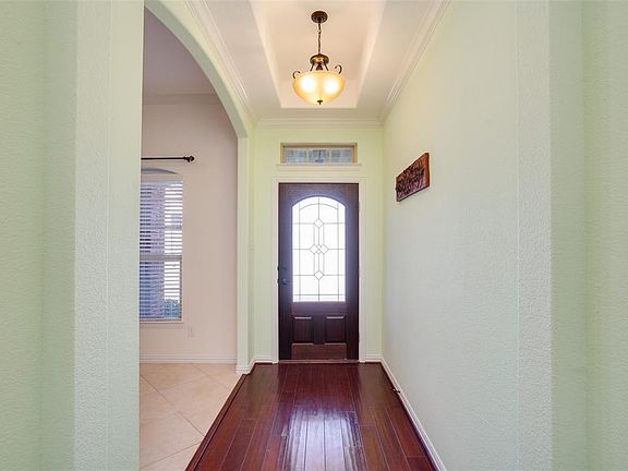 3rd image of 16524 Stillhouse Hollow Ct
