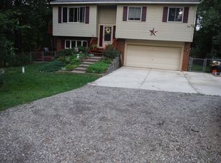 1635 Woodfield Blvd, Ortonville, MI