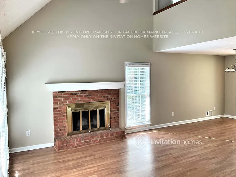 2711 Spring Ridge Cir — Photo 3