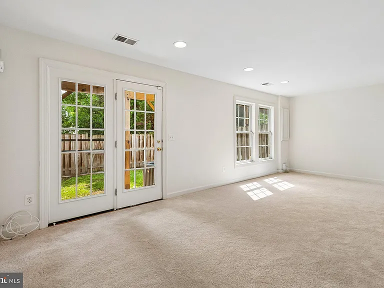 8082 Samuel Wallis St — Photo 16
