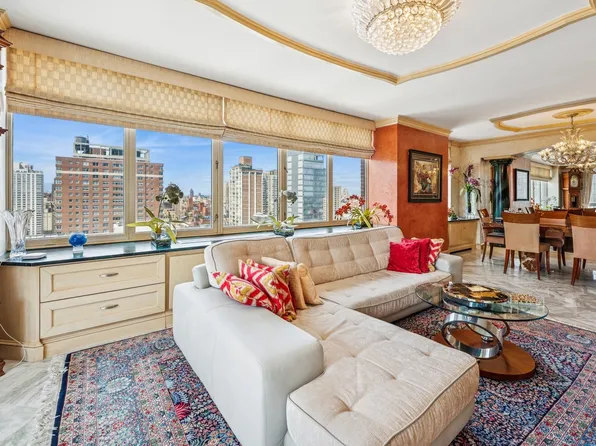 422 East 72nd Street 28D image 1 of 12