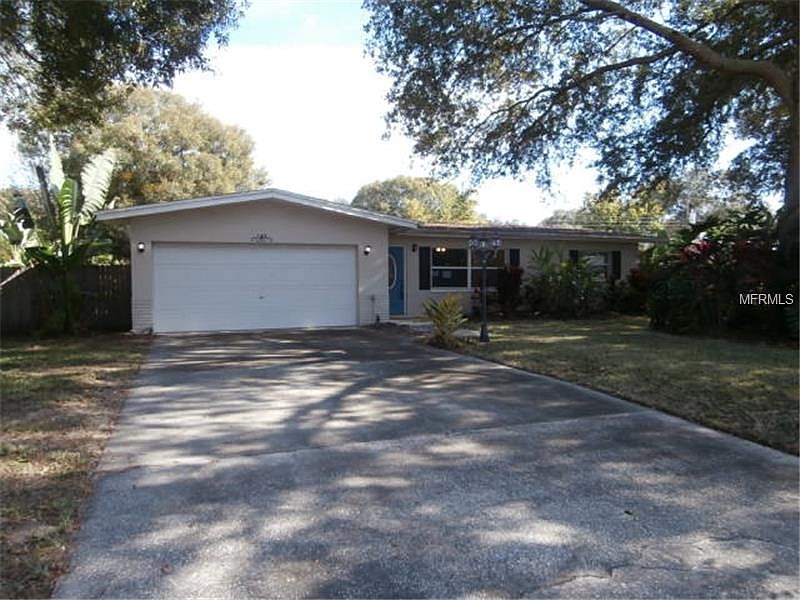 1st image of 759 Imperial Dr