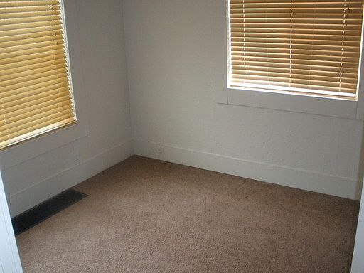 4th image of 219 W Elder Ave