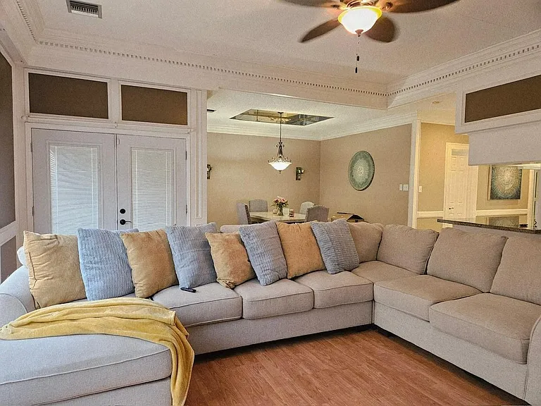 347 W Champions Colony #III — Photo 5