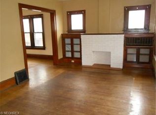 2074 18th St SW, Akron, OH 44314