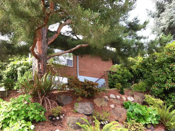 5125 NE 52nd St, Seattle, WA 98105