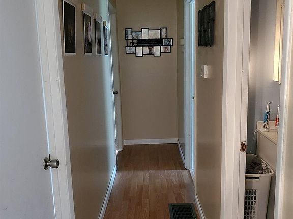 5th image of 195 Greenhill Way