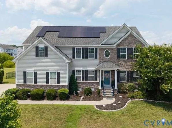 1907 White Mountain Dr, Chester, VA 23836