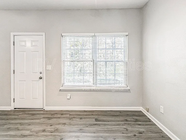 2817 Windsor Forrest Ct — Photo 14