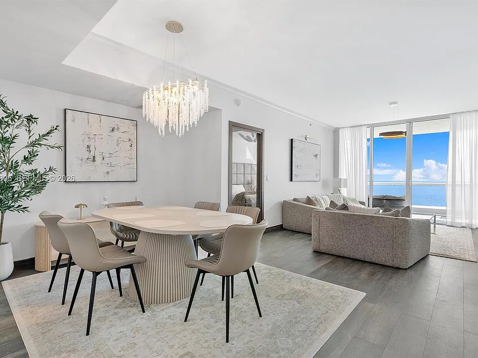 17875 Collins Ave #3005