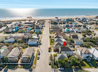 2205 30th St, Galveston, TX 77550