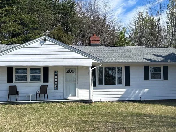 39 Linda Dr, Martinsville, VA 24112