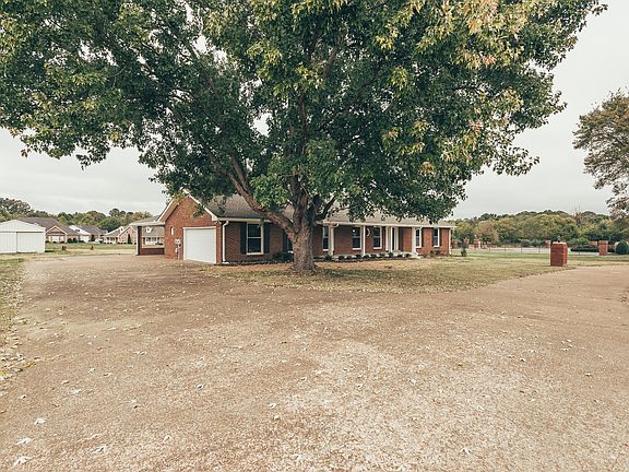 5th image of 317 Wilkinson Ln