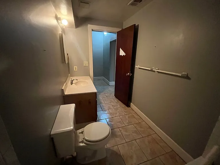 2322 W. Chestnut — Photo 14