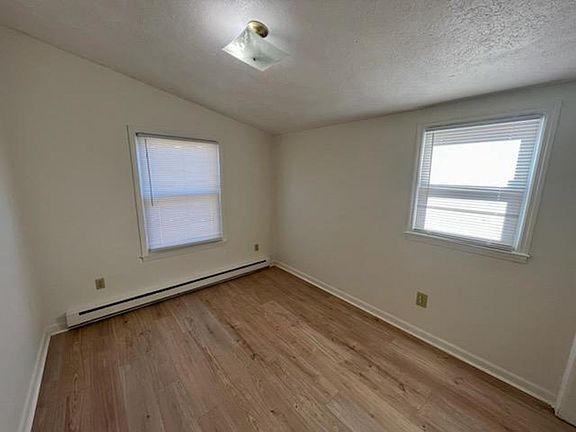 4th image of 1205 Downey St #B