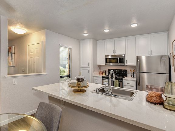 Kitchen with Large Island