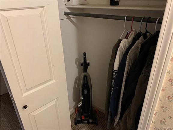 4th image of 75 Jolly Ln APT D2