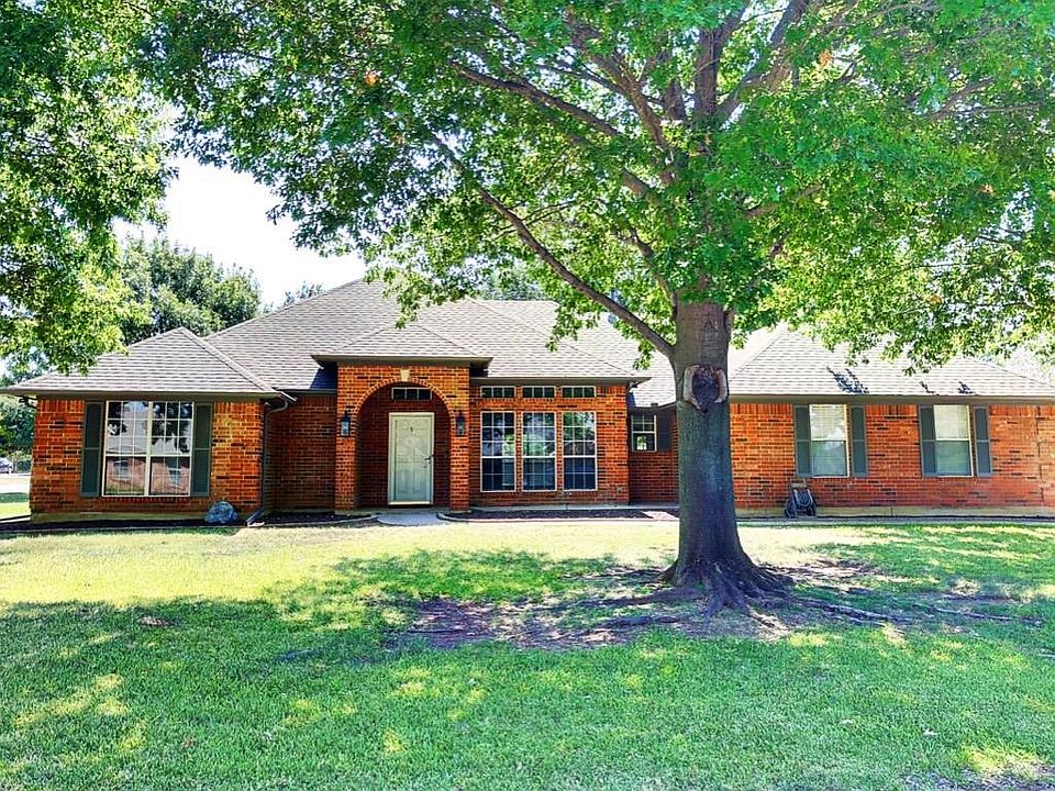 1st image of 129 Jaron Dr