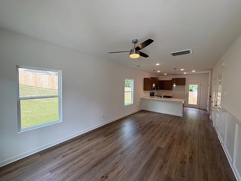 15 Stevens Cove Dr — Photo 4