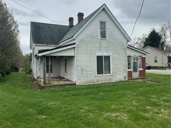 905 E Hackberry Street, Salem, IN 47167