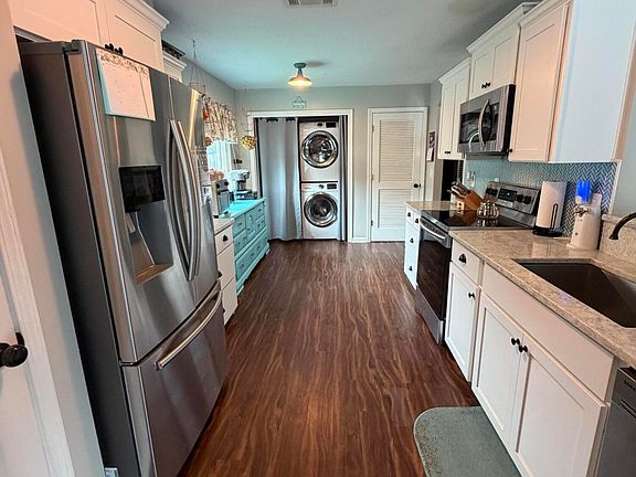 5th image of 3812 HIDEAWAY Lane #3812