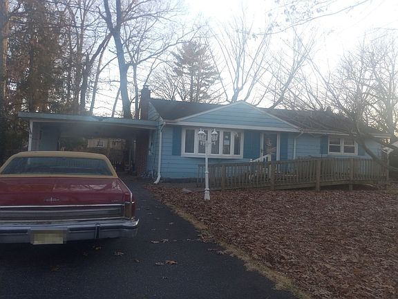 3rd image of 24 Northwest Dr