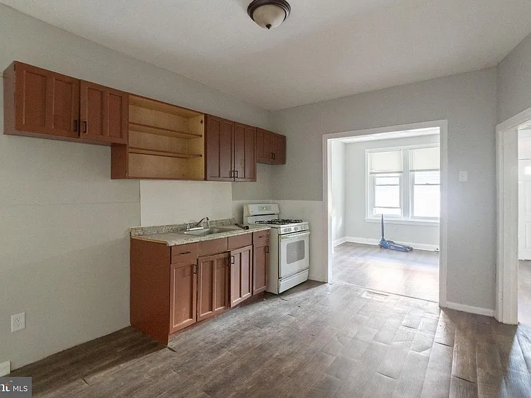 5612 Utah St — Photo 12