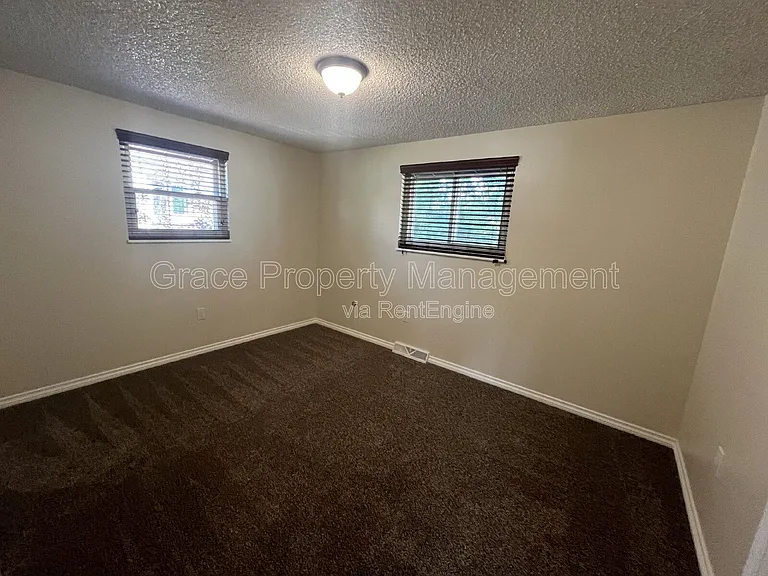 830 S 7th Ave — Photo 12