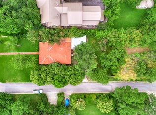 125 Geneseo Rd, Terrell Hills, TX 78209