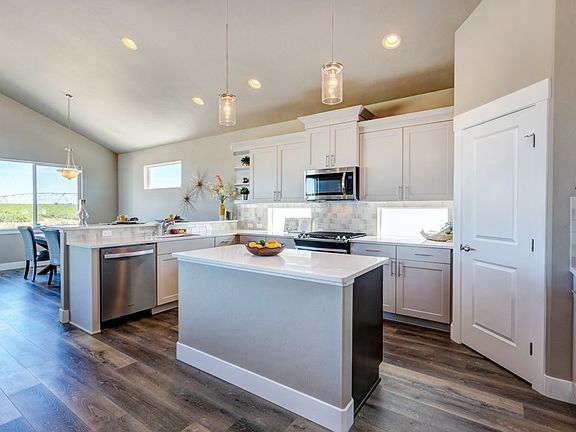 2nd image of 9709 Kokanee Dr