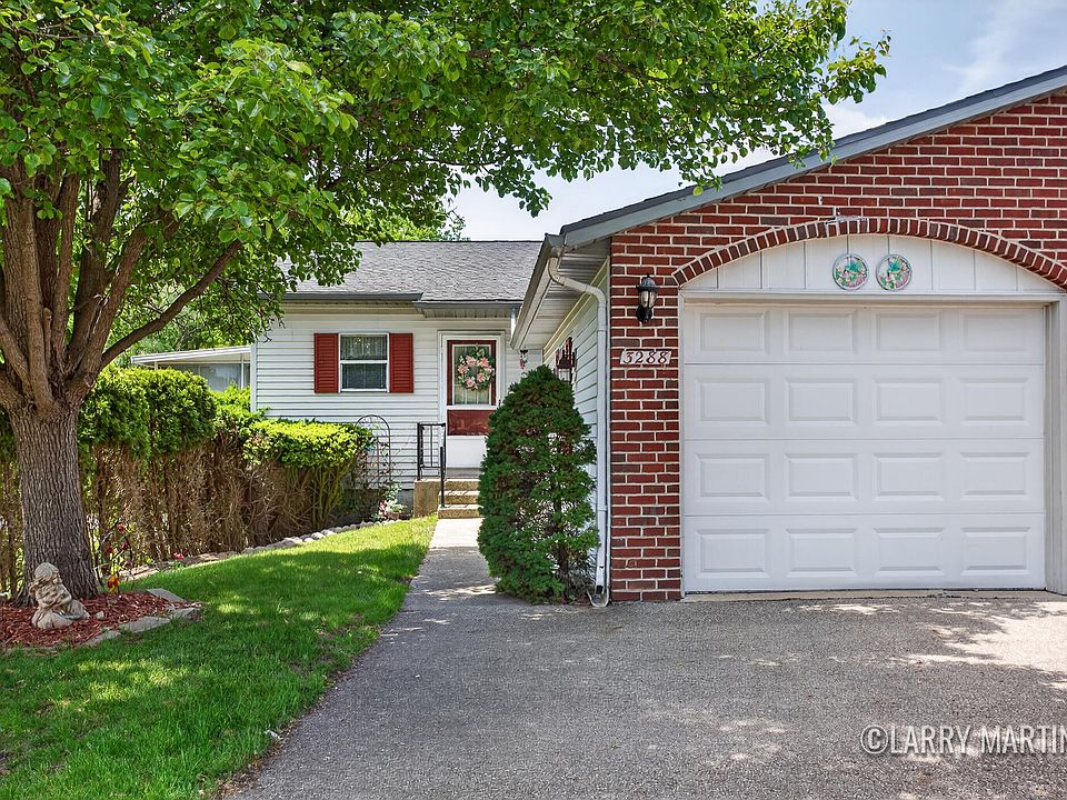 1st image of 3288 Cambridge St SE #9