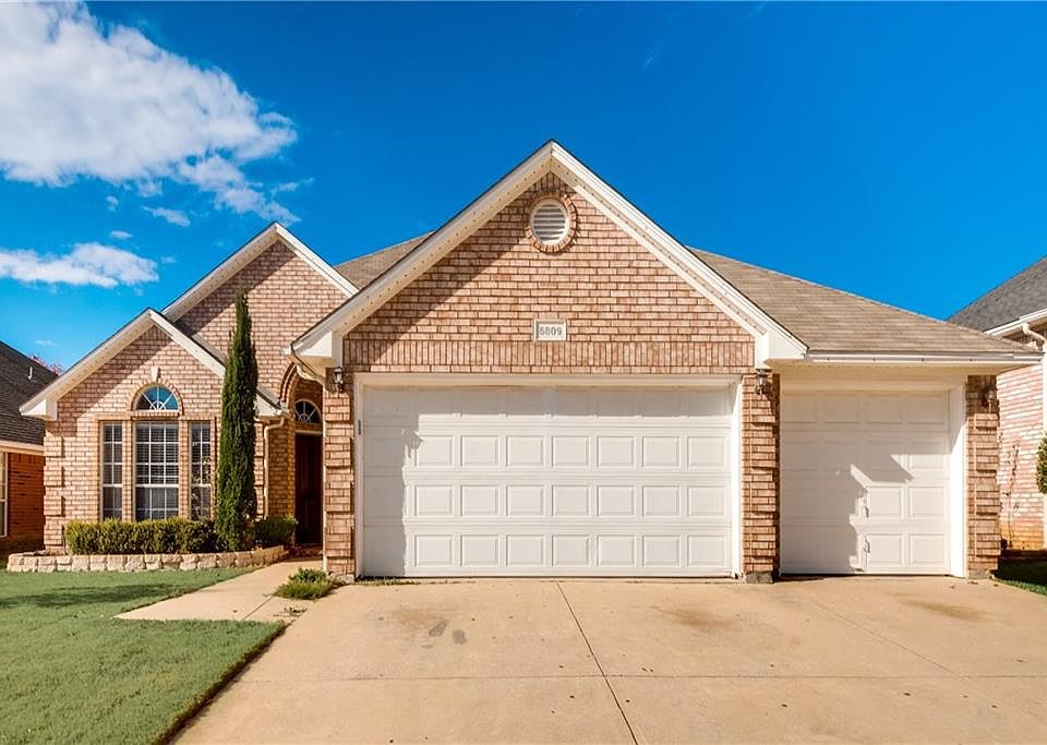 1st image of 5809 Clear Creek Dr