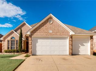 5809 Clear Creek Dr, Haltom City, TX 76137