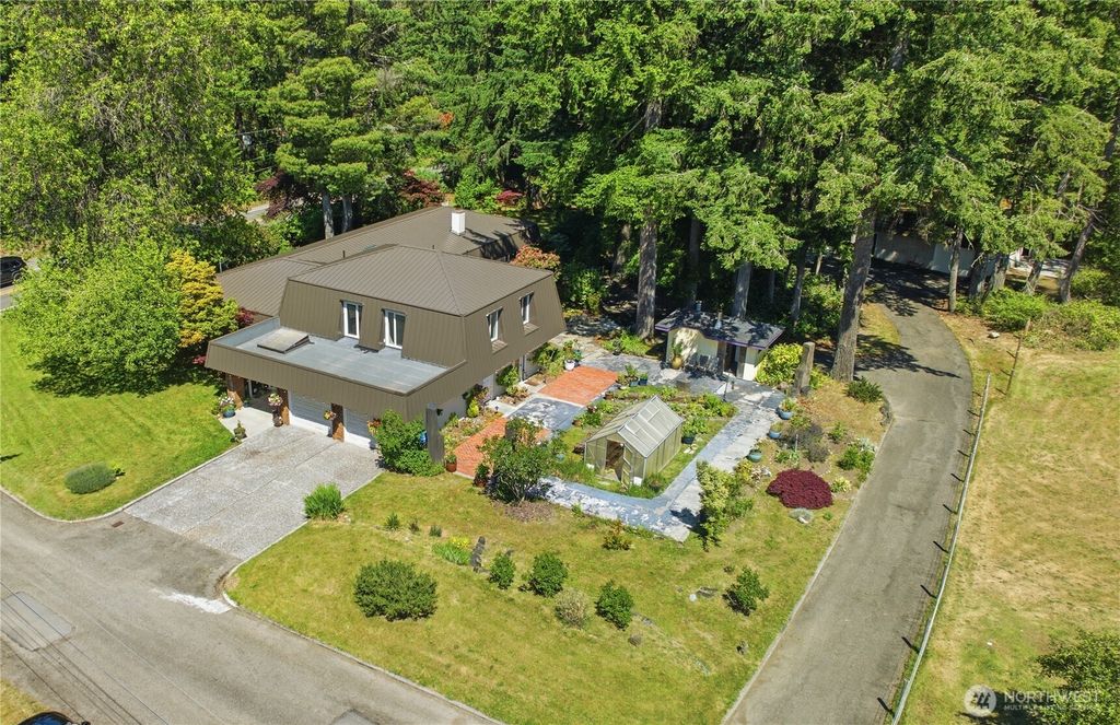 3050 SE Mullenix Road, Pt Orchard, WA - View 2