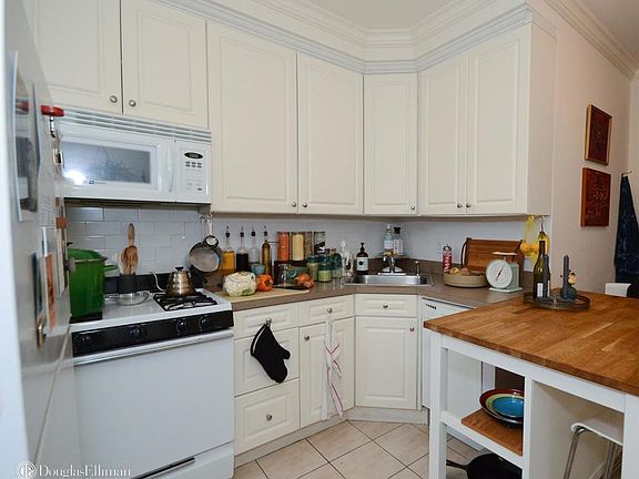 4th image of 358 12th St APT 3L