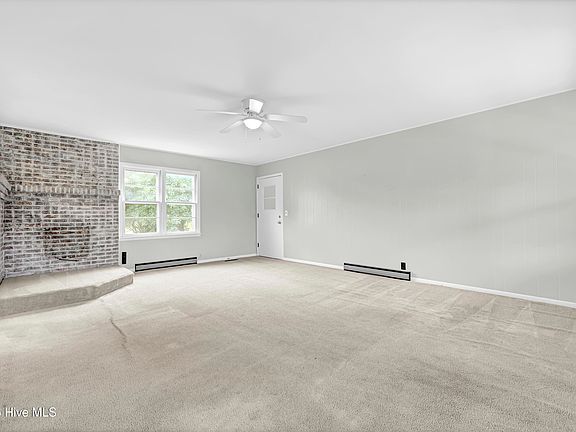 5th image of 6285 Stag Park Road