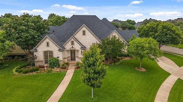 1st image of 600 Shetland Dr