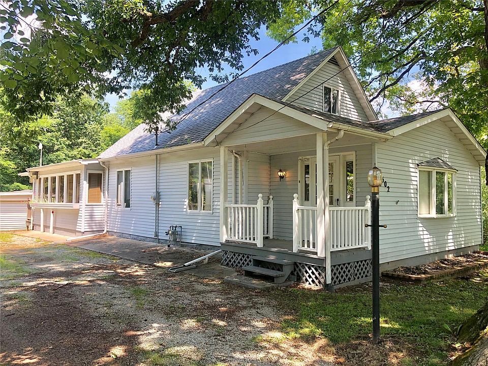 1st image of 502 Hillsboro St